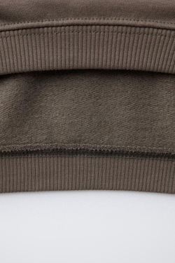 ZARA БАЗОВЫЙ КОМПЛЕКТ ТОЛСТОВКА И БРЮКИ-ДЖОГГЕРЫ С НАШИВКОЙ, СЕРОВАТО-КОРИЧНЕВЫЙ