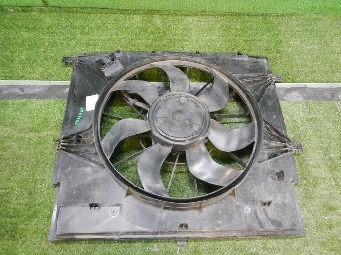 Диффузор с вентилятором Mercedes V W447 (2014-н.в.)