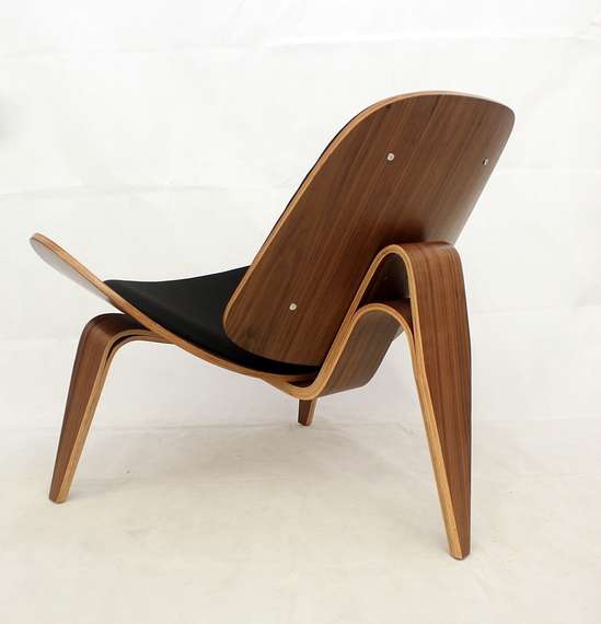 Кресло Shell, орех с черным сиденьем