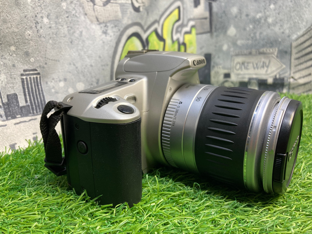 Canon EOS 300 kit EF 28-90mm 4-5.6 II