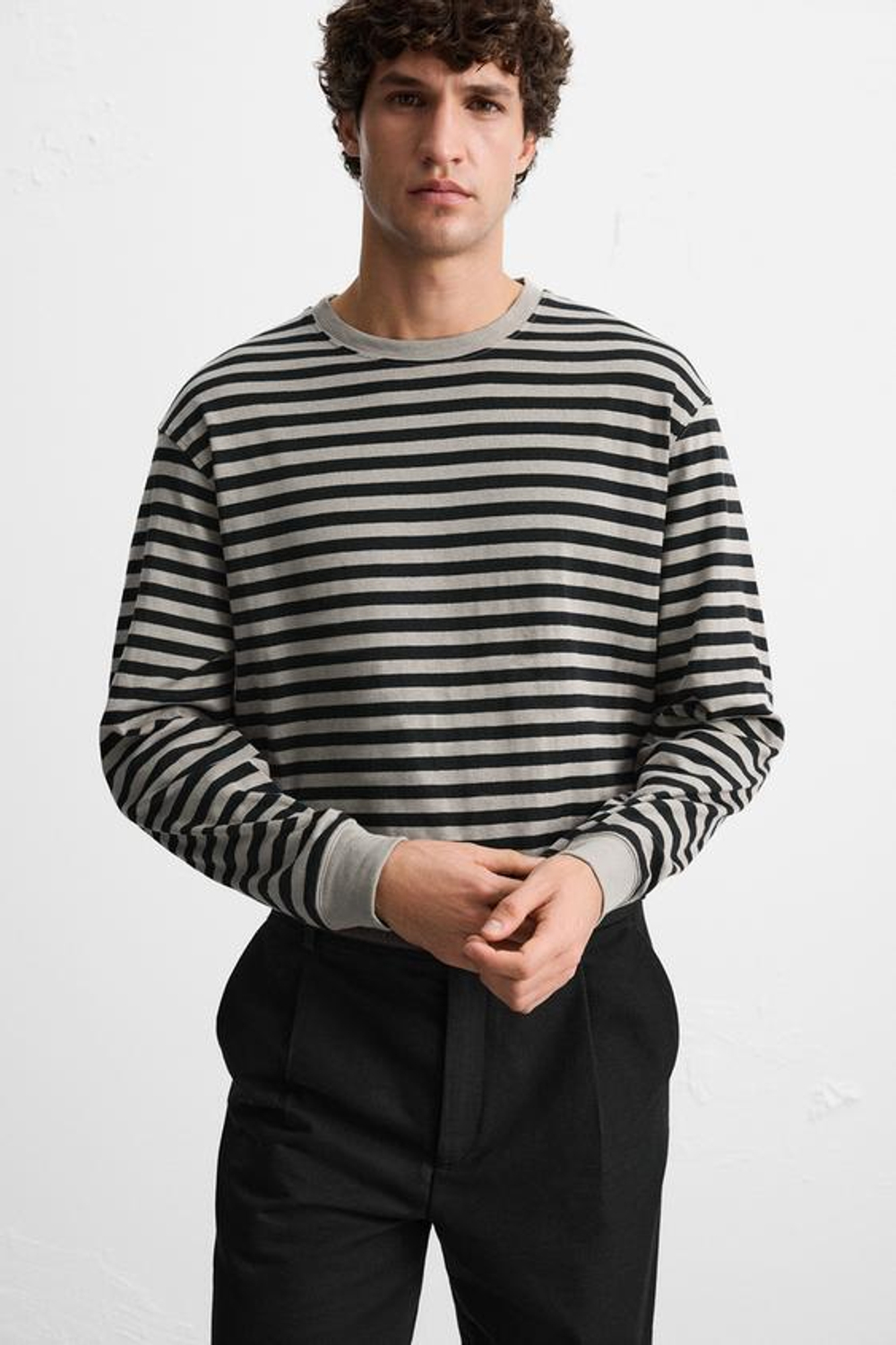 ZARA ДВУХСЛОЙНАЯ ФУТБОЛКА ИЗ РЕЛЬЕФНОЙ ТКАНИ, ЧЕРНЫЙ/ЗЕЛЕНЫЙ