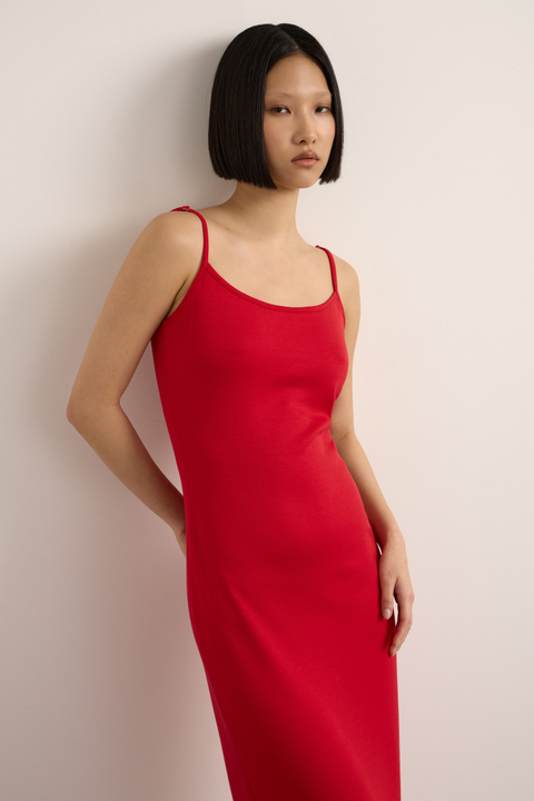 Платье макси на бретелях из трикотажа