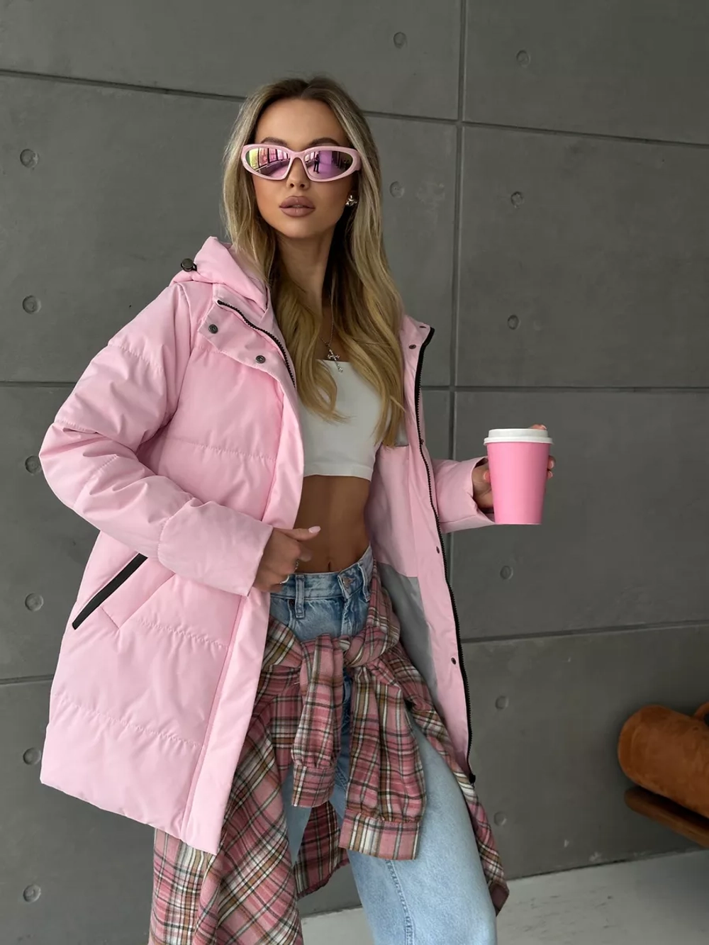 Осенняя куртка с капюшоном