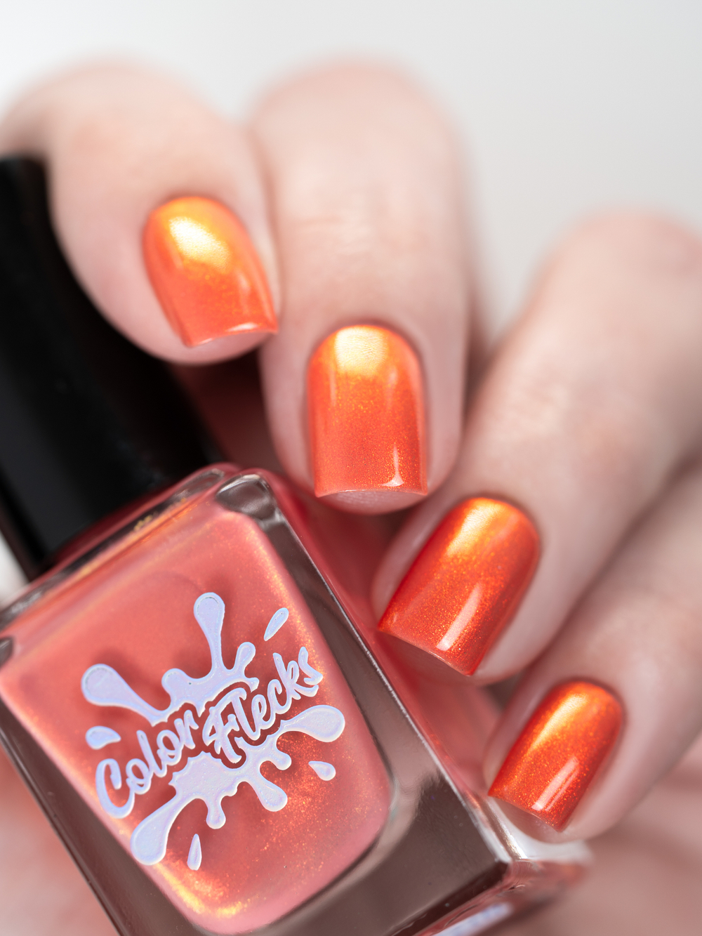 Скандальный Оранжевый