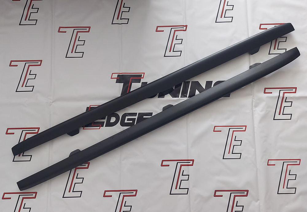 Пороги в стиле GLI Volkswagen Jetta 6 (текстурный пластик)