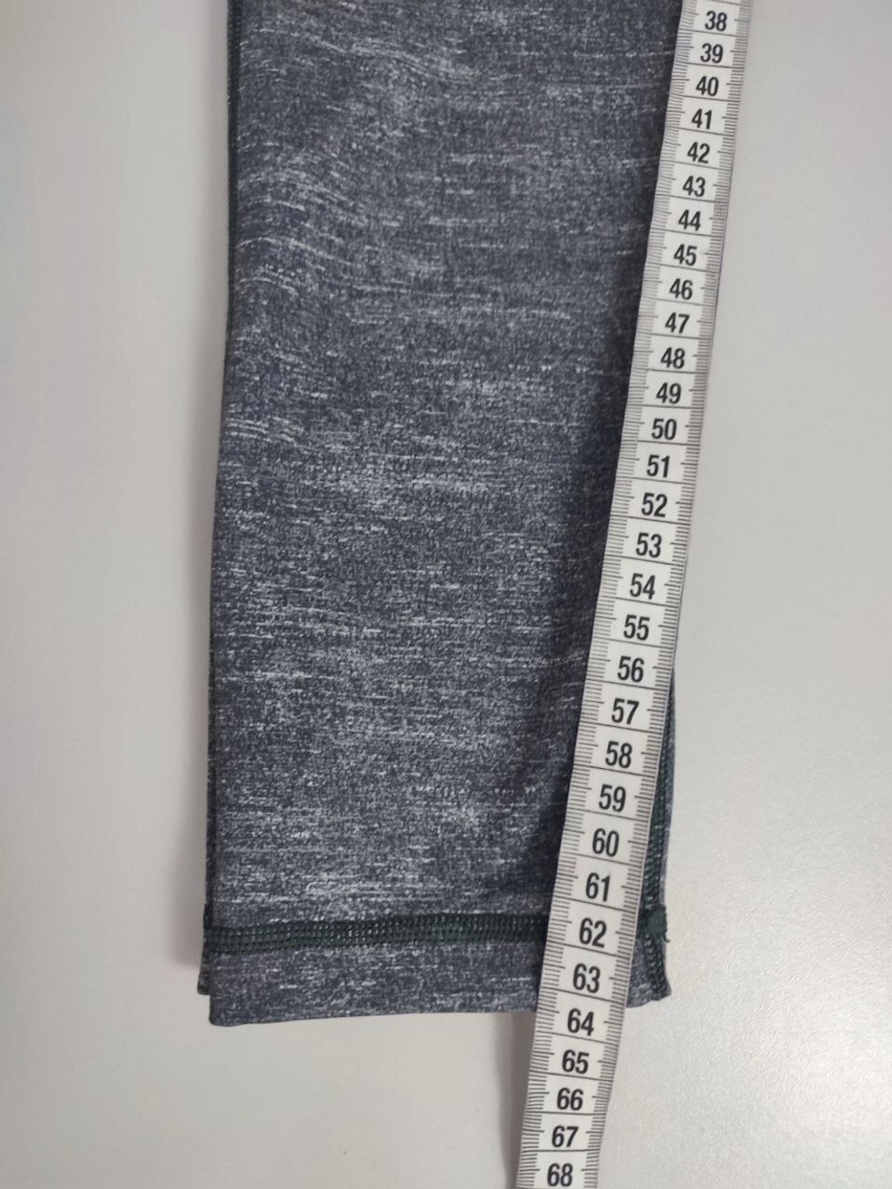 Легинсы Adidas интересные 44 размер