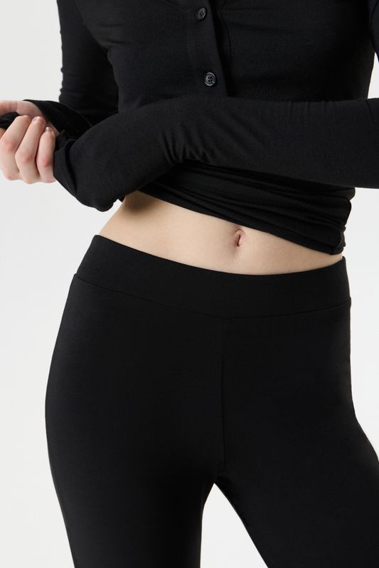 Леггинсы Pose