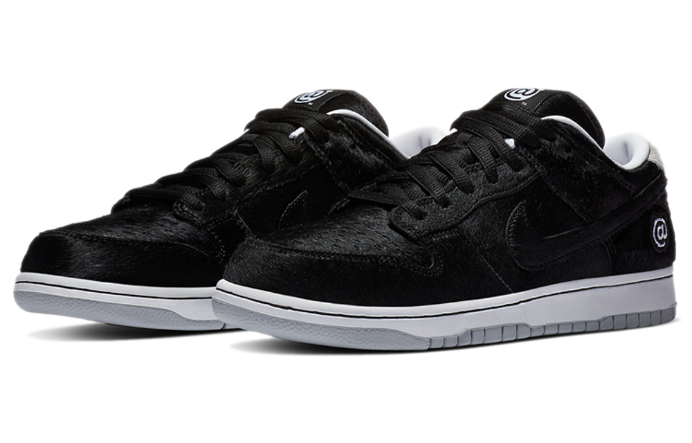 Кроссовки Medicom Toy X Nike Dunk Sb Og Qsberbrick