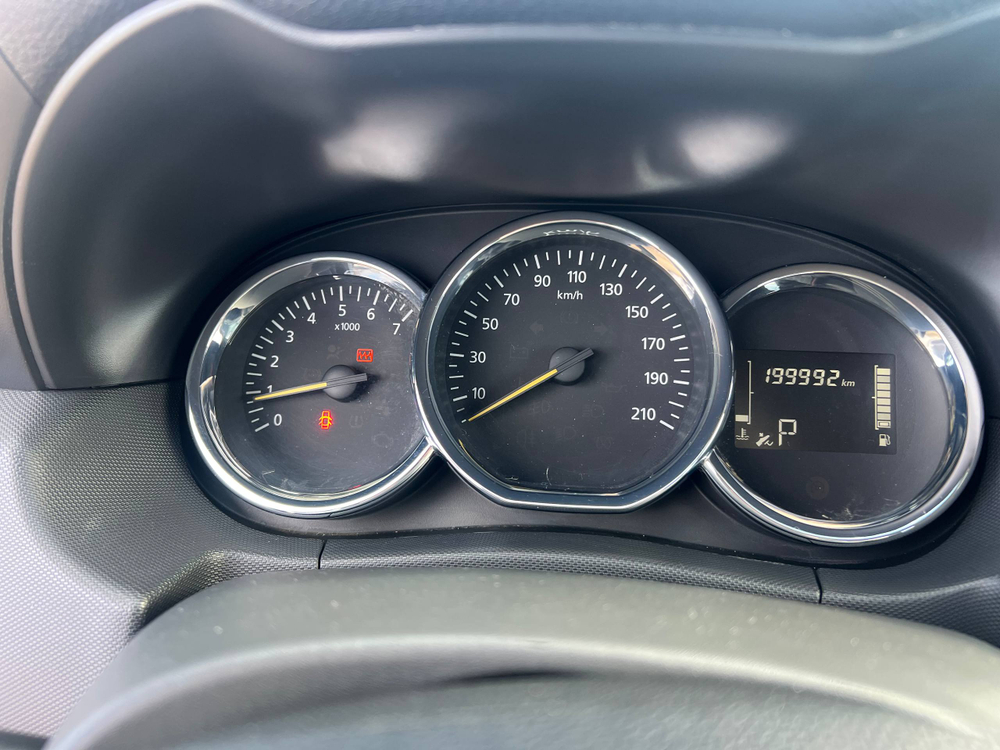 Renault DUSTER Drive 2.0 AT4 4x4