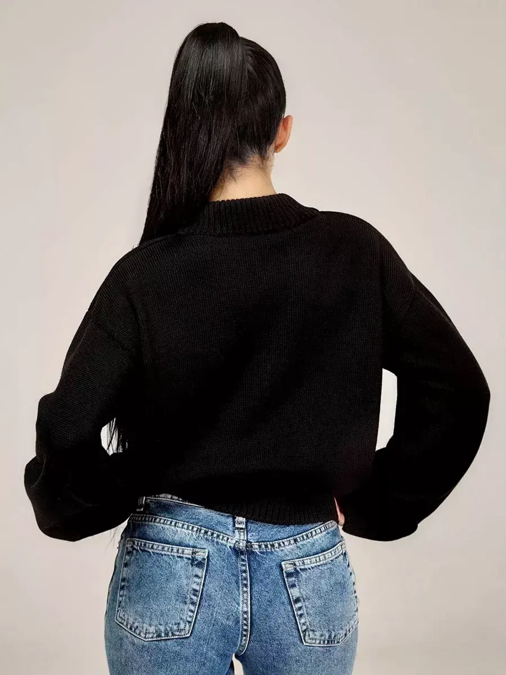 Свитер шерстяной