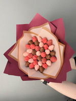 Букет «Королевский» из клубники в молочном  и белом  шоколаде