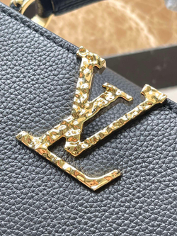 Louis Vuitton Capucines East West Mini