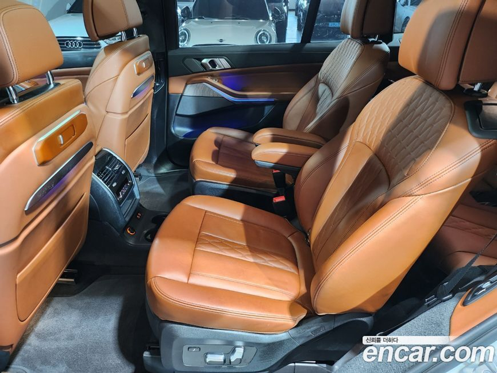 BMW X7 (G07) xDrive 40d Design Pure Excellence 6-и местный (04.2023)