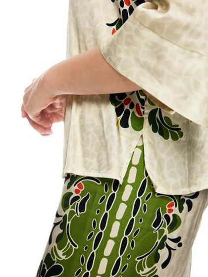 Marc Cain Блуза из вискозы в пижамном стиле