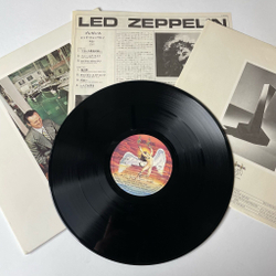 Винтажная виниловая пластинка LP Led Zeppelin Presence (Japan 1976) (No Obi) Candy Store Rock