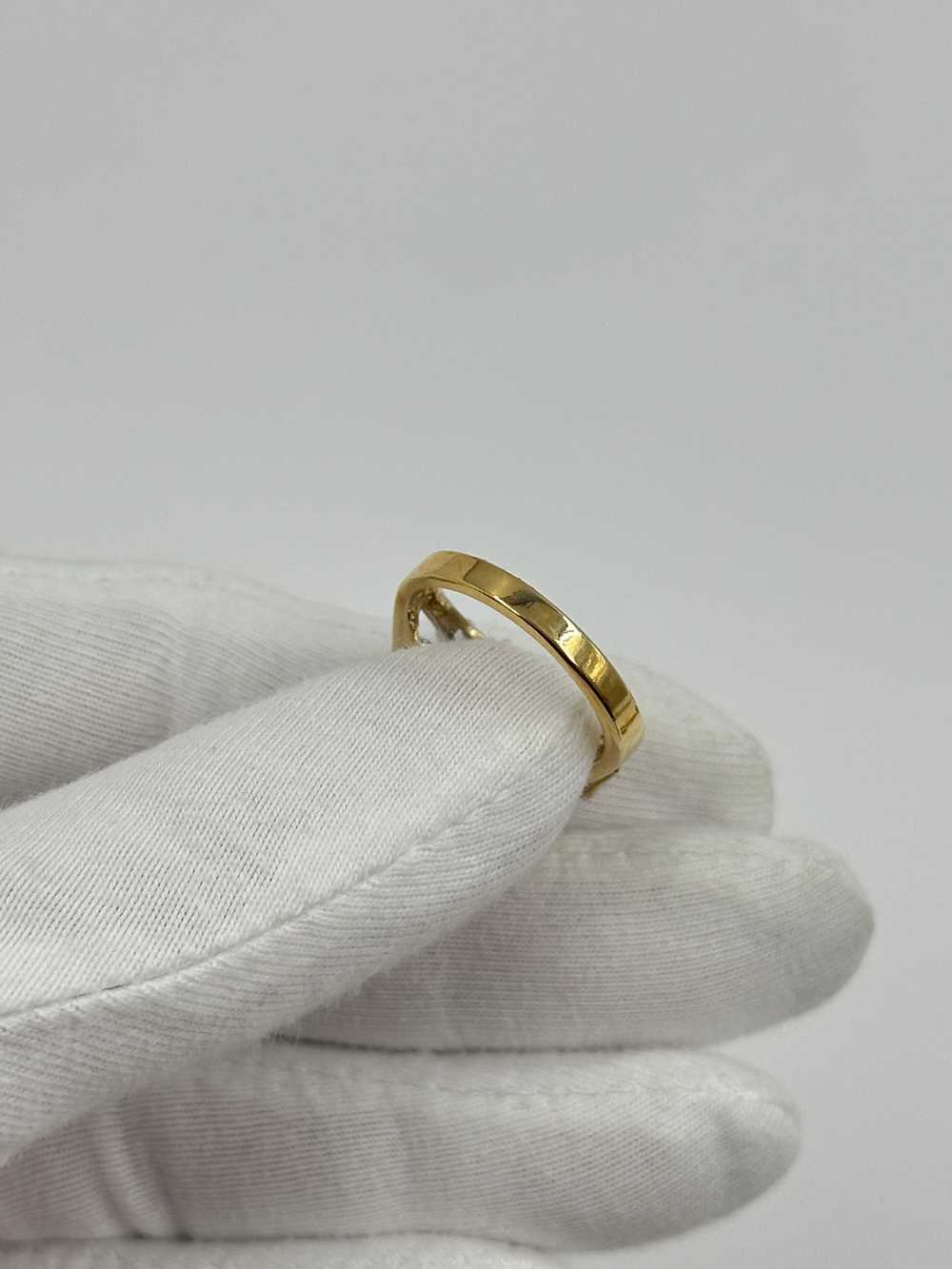 Кольцо с жёлтым кристаллом