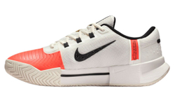 Мужские кроссовки теннисные Nike Zoom GP Challenge 1.5 Premium - sail/turf orange/blue ribbon heather/black