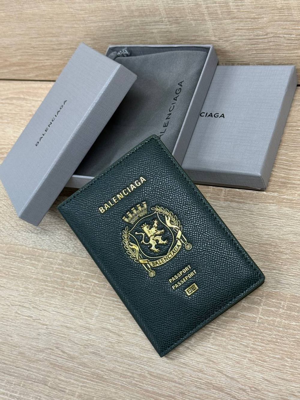 Обложка на паспорт Balenciaga