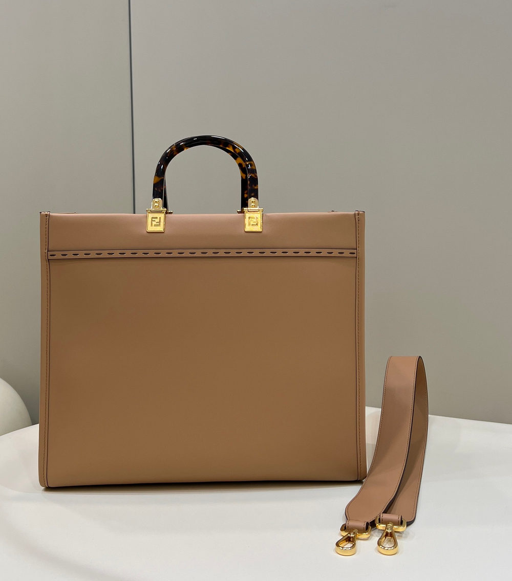 Fendi Sunshine Medium 35 cm