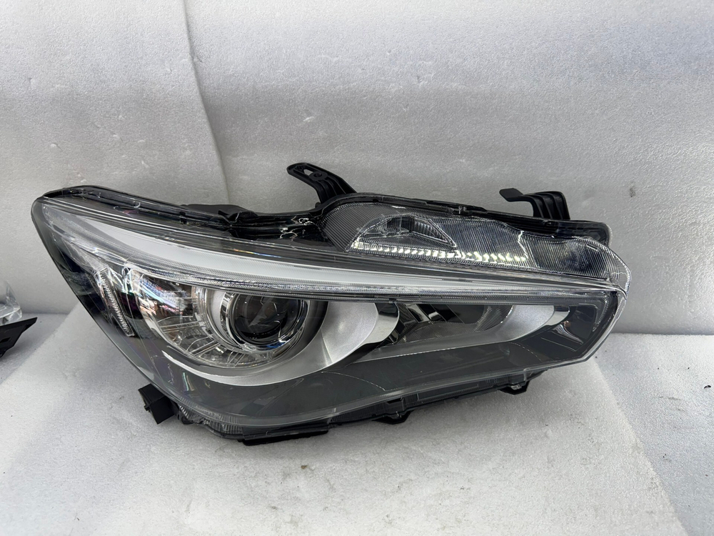 Фара LED правая/левая Infiniti Q50L оригинальная