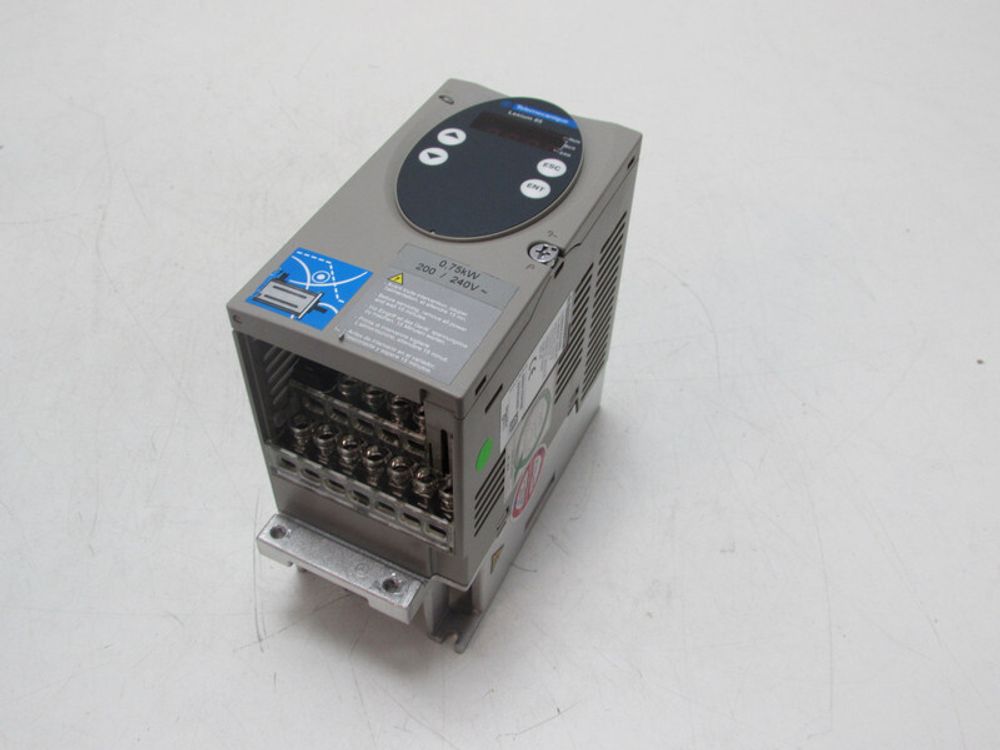 Schneider Electric LXM05CD10M2