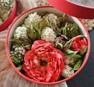 Зефир «Красный пион с сиренью» / 21 см