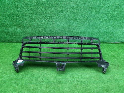 Решетка переднего бампера Porsche Cayenne 3 17-23