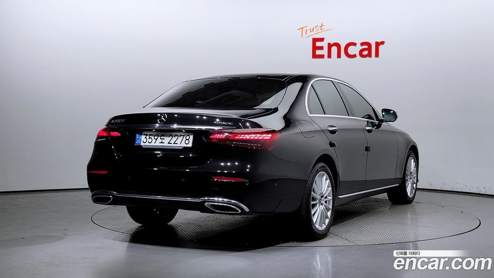 Mercedes-Benz E-Class W213 E220d 4MATIC Exclusive (05.2022)