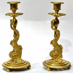 Дельфины. Парные подсвечники. Бронза, литье, чеканка, канфарение, золочение. XIX в.