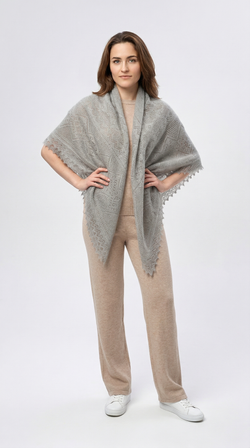 Оренбургский пуховый платок с шелком П1-120-03 серый