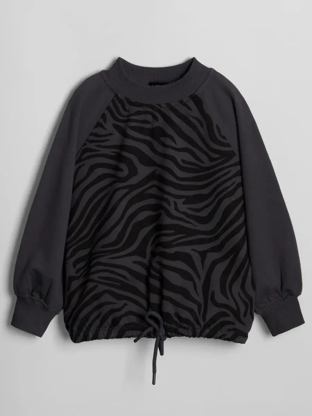 Черный костюм для девочки с юбкой в школу