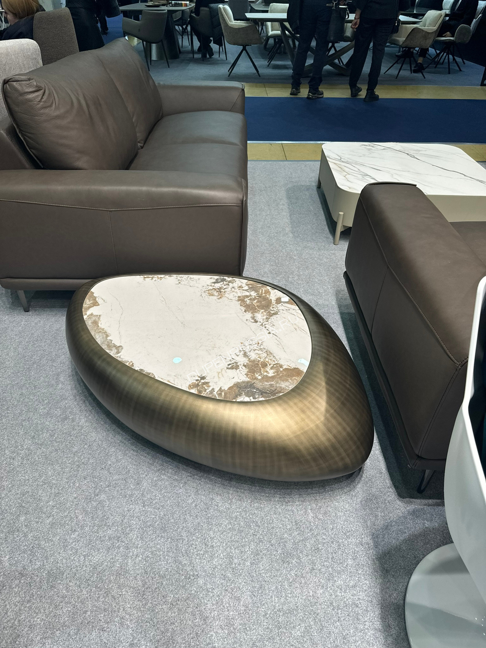 Стол журнальный TG-1156C PANDORA матовая бронза