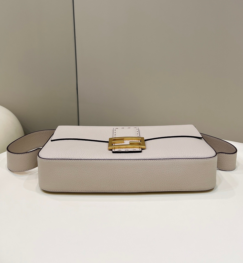 Fendi Baguette Bag 32 cm