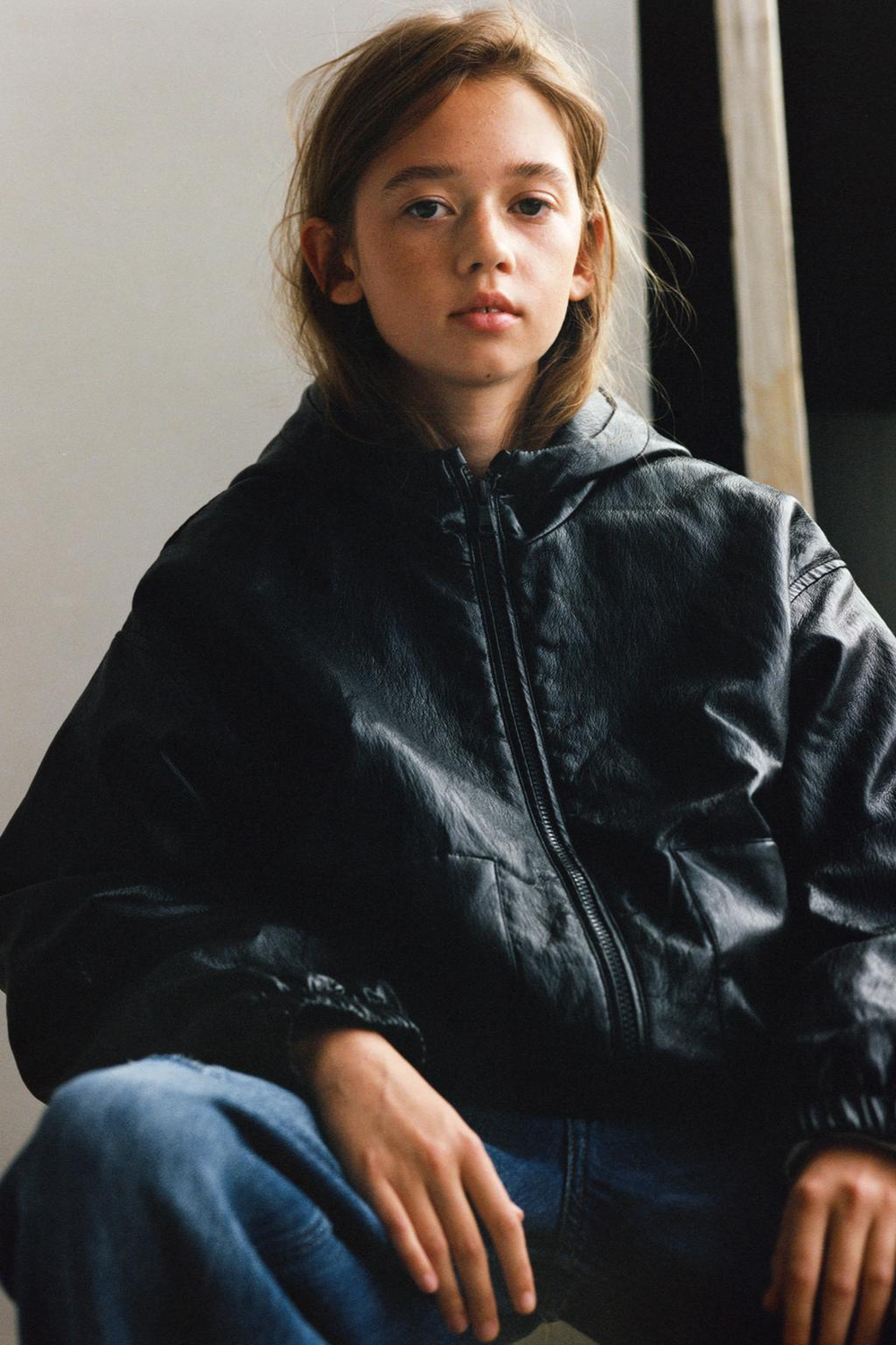 ZARA СТЕГАНАЯ КУРТКА ИЗ ИСКУССТВЕННОЙ КОЖИ, ЧЕРНЫЙ