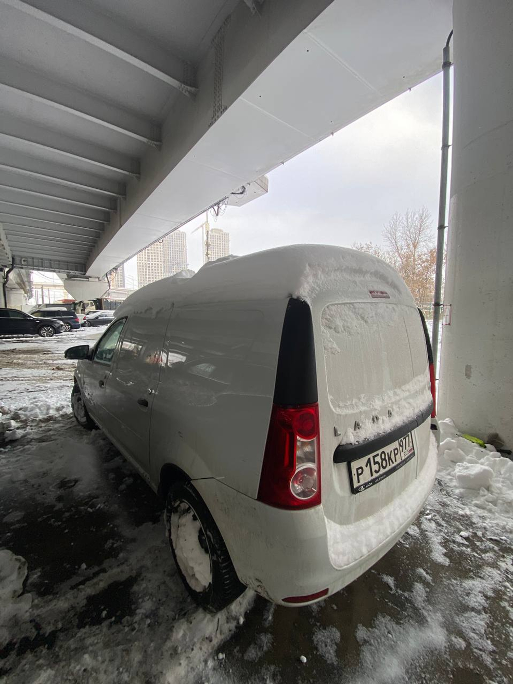 LADA LARGUS Цельнометаллический Classic 1.6 90hp 5MT