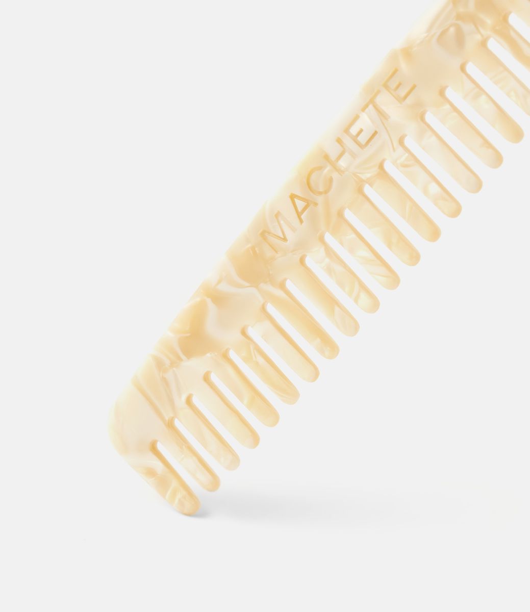 Machete No. 3 Comb in Ivory — расчёска из ацетата