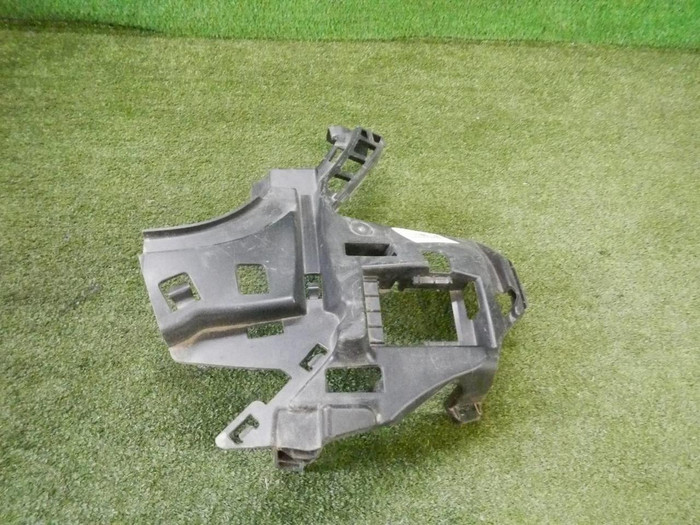 Кронштейн переднего бампера левый Mercedes S W222 (2013-2017)