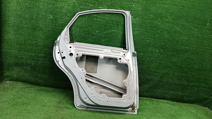 Дверь задняя левая Volvo S40 2 (2004-2012)