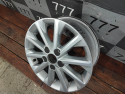 Диск колесный литой R16 Toyota Camry (XV50) 11-18 Б/У Оригинал 4261106A70