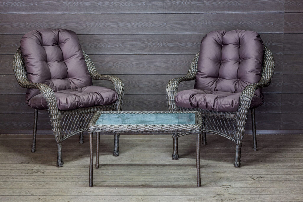 Садовый комплект из искусственного ротанга Мэдисон НЬЮ (Medison NEW) Balcony set с прямоугольным столиком с подушками на сиденье и спинку