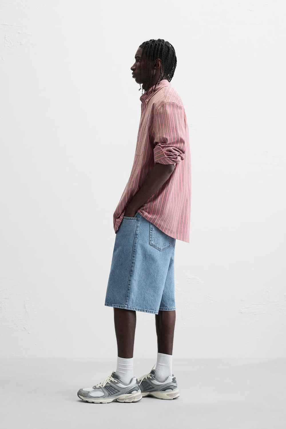 ZARA ДЖИНСОВЫЕ ШОРТЫ BAGGY-FIT, СИНИЙ