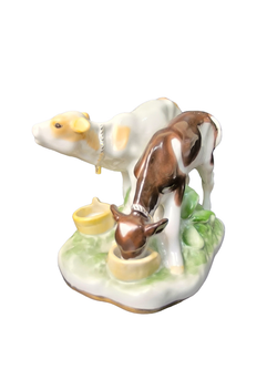 Фарфоровая статуэтка "Телята ясельные" ДФЗ Вербилки