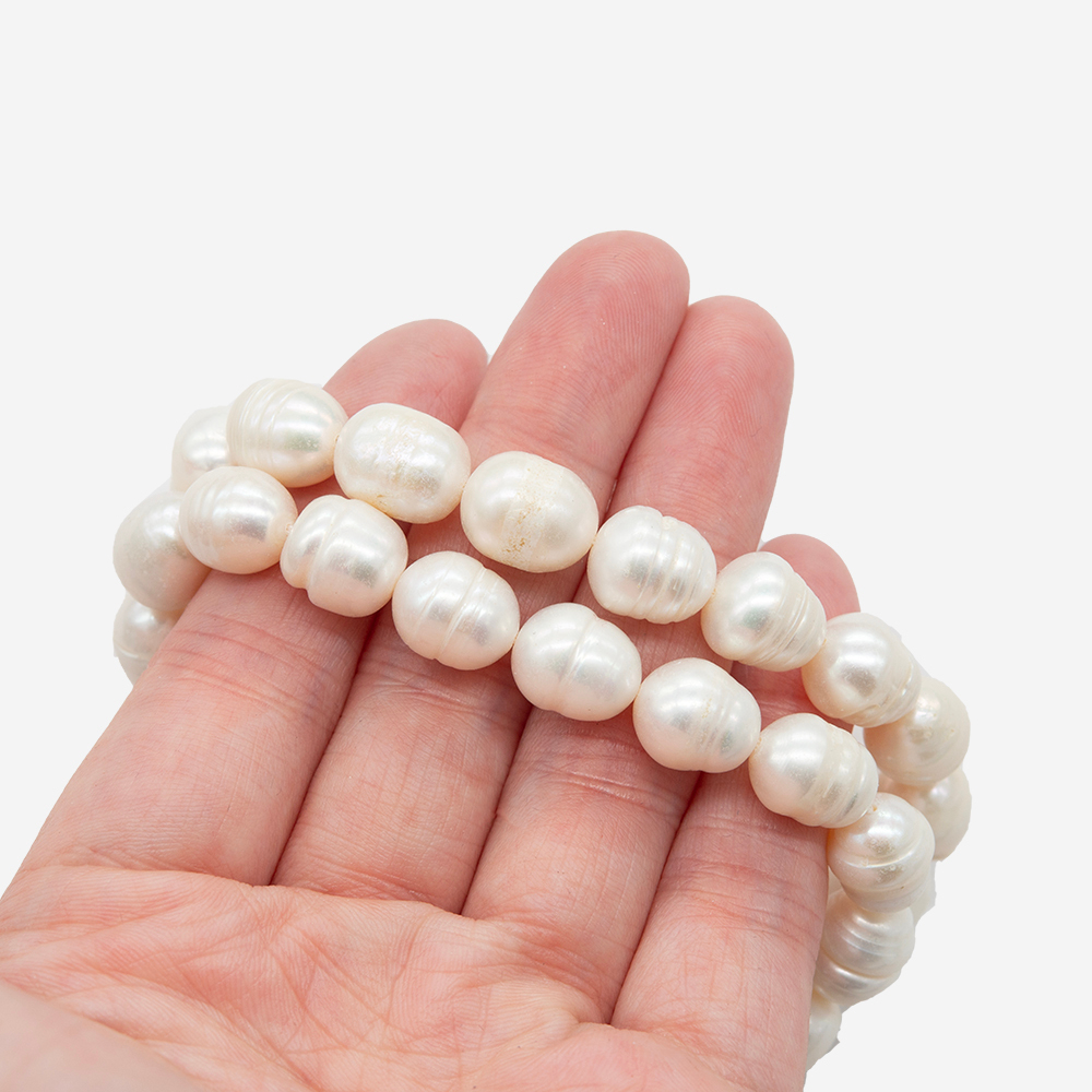 6991 Жемчуг крупный овал 10*12мм, нить 36см