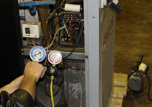 Ремонт осушителей воздуха бассейнов, станков