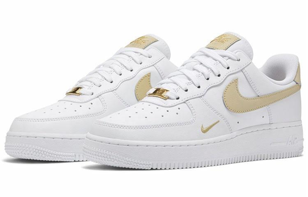 Кроссовки Nike Air Force 1 Low '07 Essential (Женская размерная сетка)