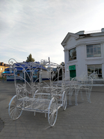 Кони-карета