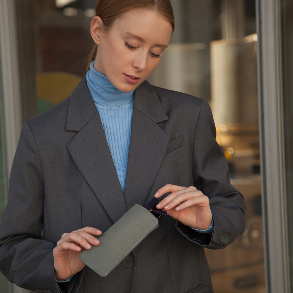 Футляр для очков Lunette из кожи теленка, стального цвета