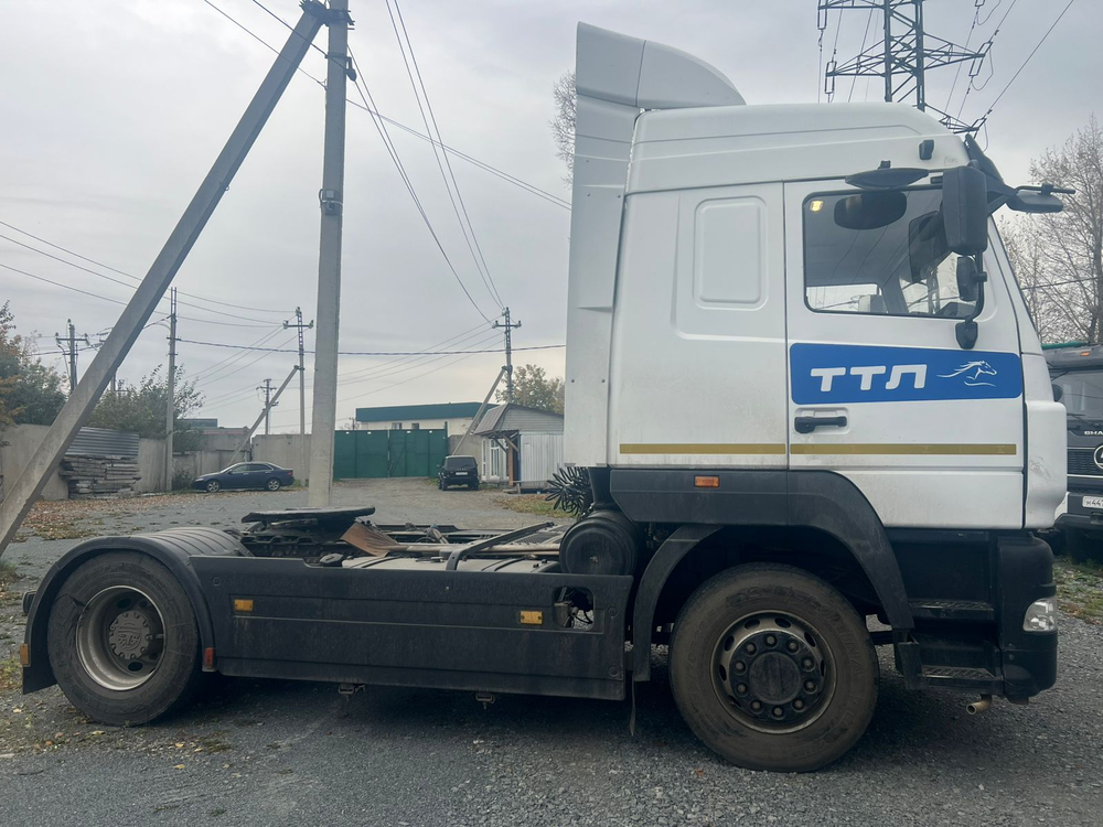 МАЗ 5440 4x2 Седельный тягач 544028-570-031 (Дизельный, 11,8 л, 428 л.с., МТ)