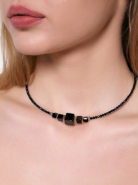 10153871 Колье Роман с камнем