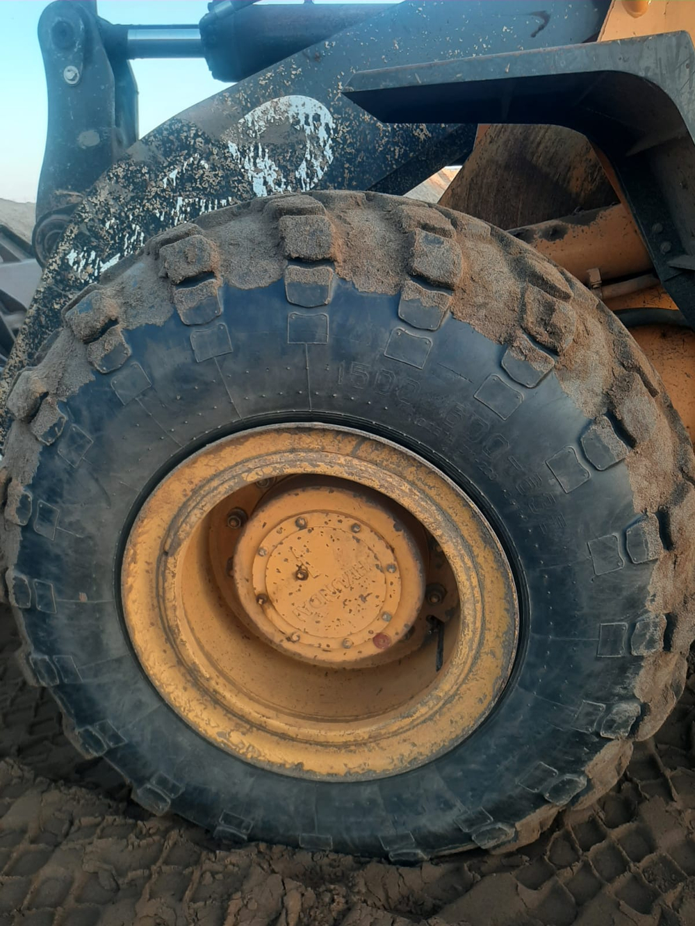 Hyundai SHANDONG SL763* Фронтальный погрузчик SL763S (Дизельный, 9,7 л, 220 л.с., АТ)